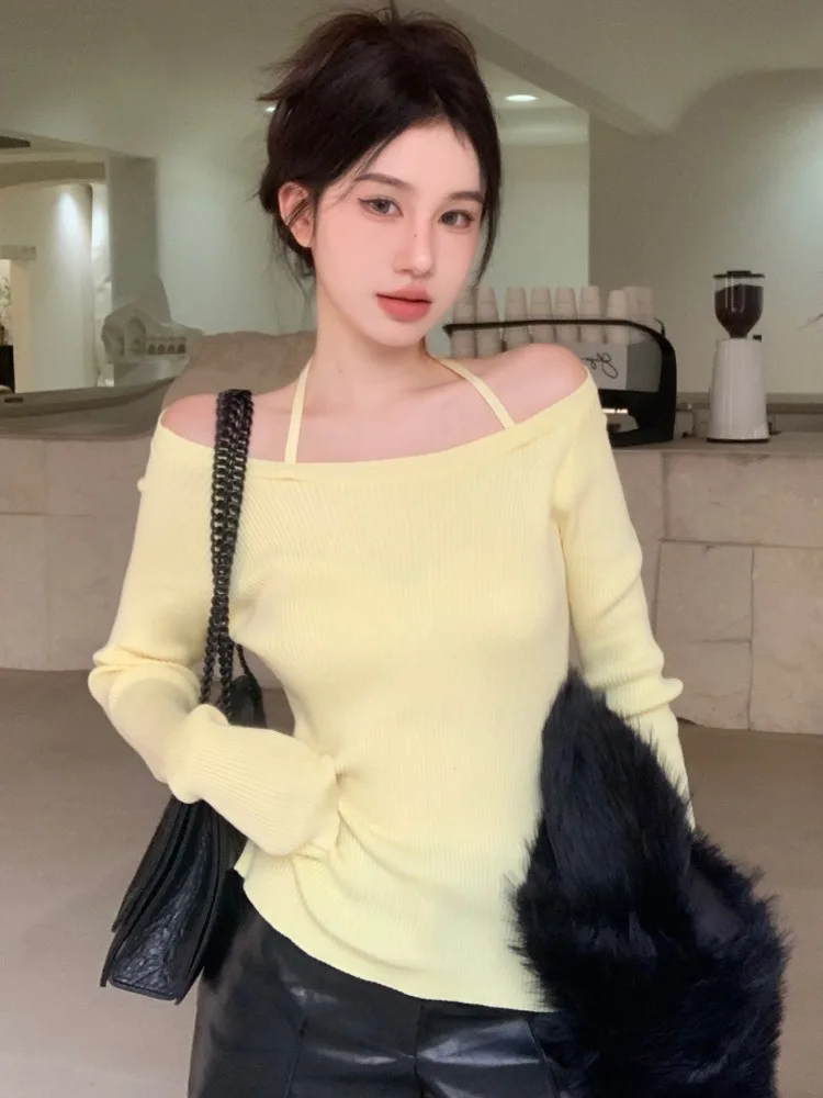 Design Sensation Long Sleeve Knitted One Shoulder Women's Fashion Slim Fit Base Shirt Inner Wear Girl Neck Hanging Top
Design Sensation Long Sleeve Knitted One Shoulder Women's Fashion Slim Fit Base Shirt Inner Wear Girl Neck Hanging Top