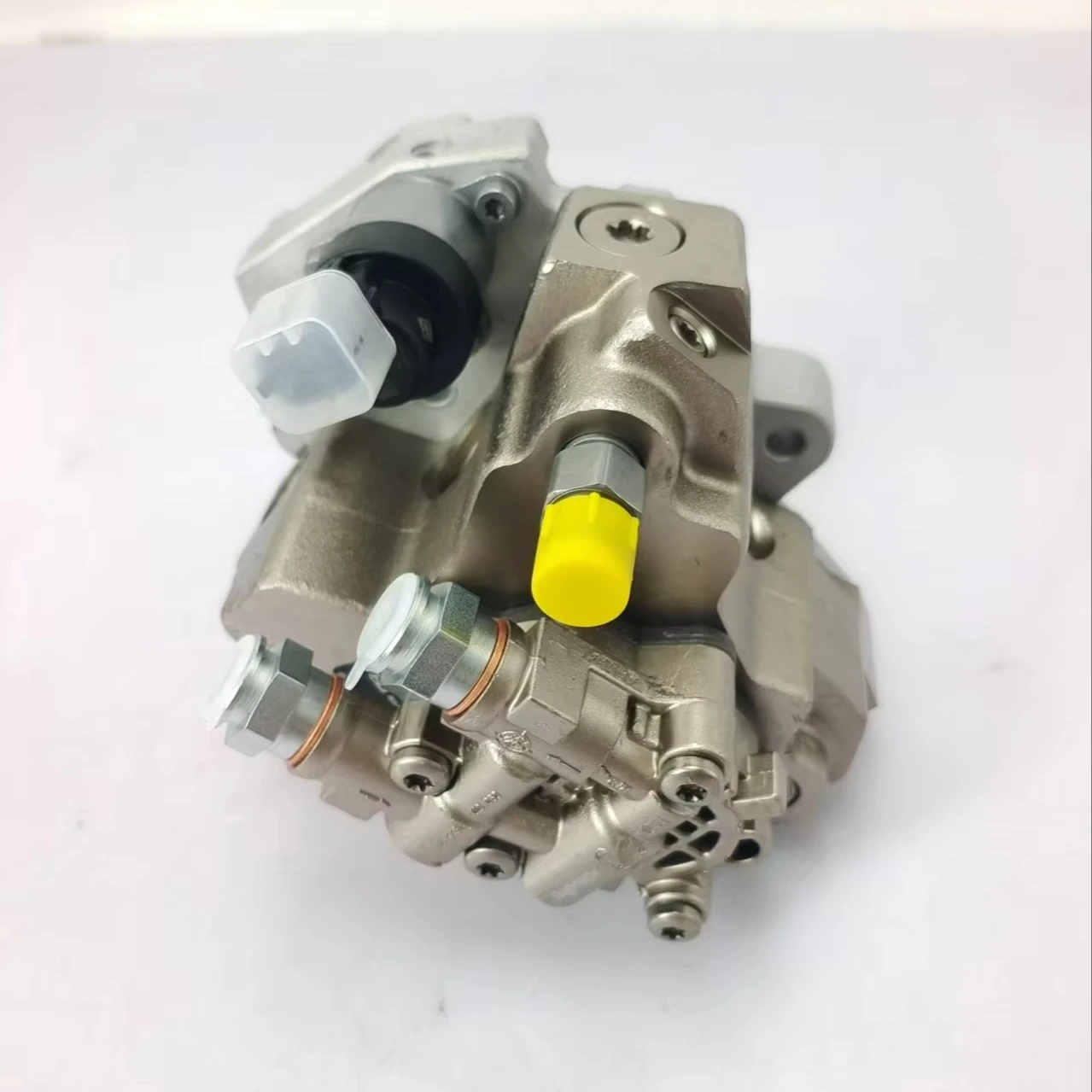 Fuel Pump Fuel Pump 0445020335 0 445 020 335 For 5801600539 Engine
Fuel Pump Fuel Pump 0445020335 0 445 020 335 For 5801600539 Engine