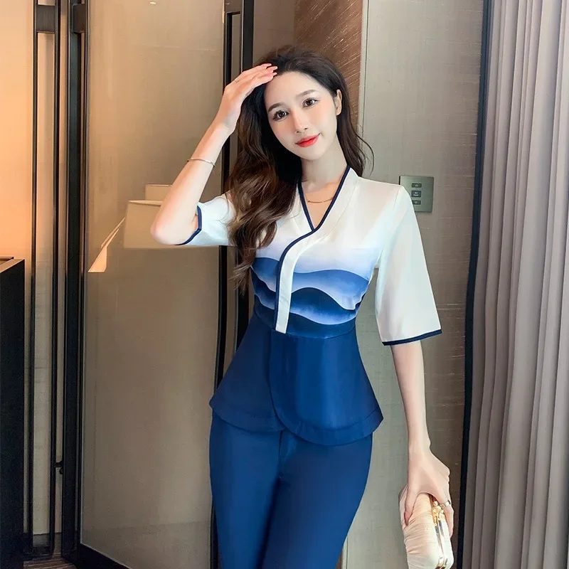 Beauty Salon Beautician Uniform Spa Masseuse Clothing Female Nail Technician Hotel Front Desk Work Clothes Top Plus Pants Set
Beauty Salon Beautician Uniform Spa Masseuse Clothing Female Nail Technician Hotel Front Desk Work Clothes Top Plus Pants Set