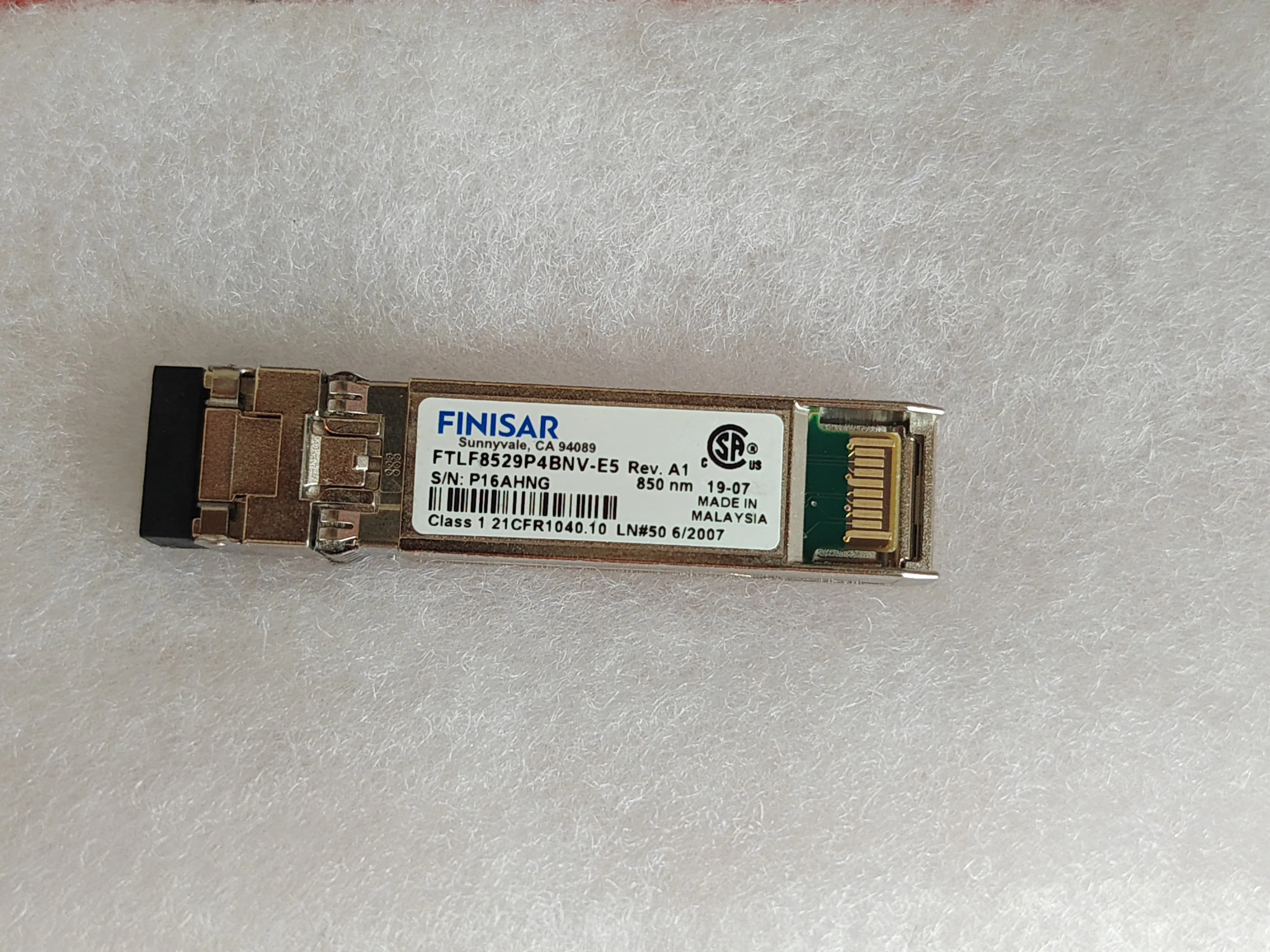 1PCS FINISAR Sfp 16G Module/FTLF8529P4BNV-E5 019078045/850nm 100m 16g SFP Transceiver Adapter/16G SFP FC Dual Port HBA Module
1PCS FINISAR Sfp 16G Module/FTLF8529P4BNV-E5 019078045/850nm 100m 16g SFP Transceiver Adapter/16G SFP FC Dual Port HBA Module