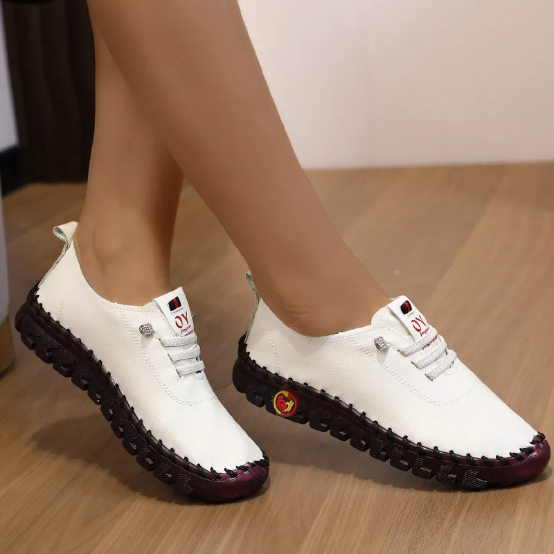 Handmade Faux Leather Flats Women Orthopedic Fashion HandSewing Loafer Round Toe Non-Slip Mom Leisure Walk Shoes Big Size 43 44
Handmade Faux Leather Flats Women Orthopedic Fashion HandSewing Loafer Round Toe Non-Slip Mom Leisure Walk Shoes Big Size 43 44