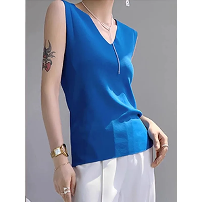 High-end Ice Silk Knitted Camisole Women's Summer Style Sleeveless Top
High-end Ice Silk Knitted Camisole Women's Summer Style Sleeveless Top