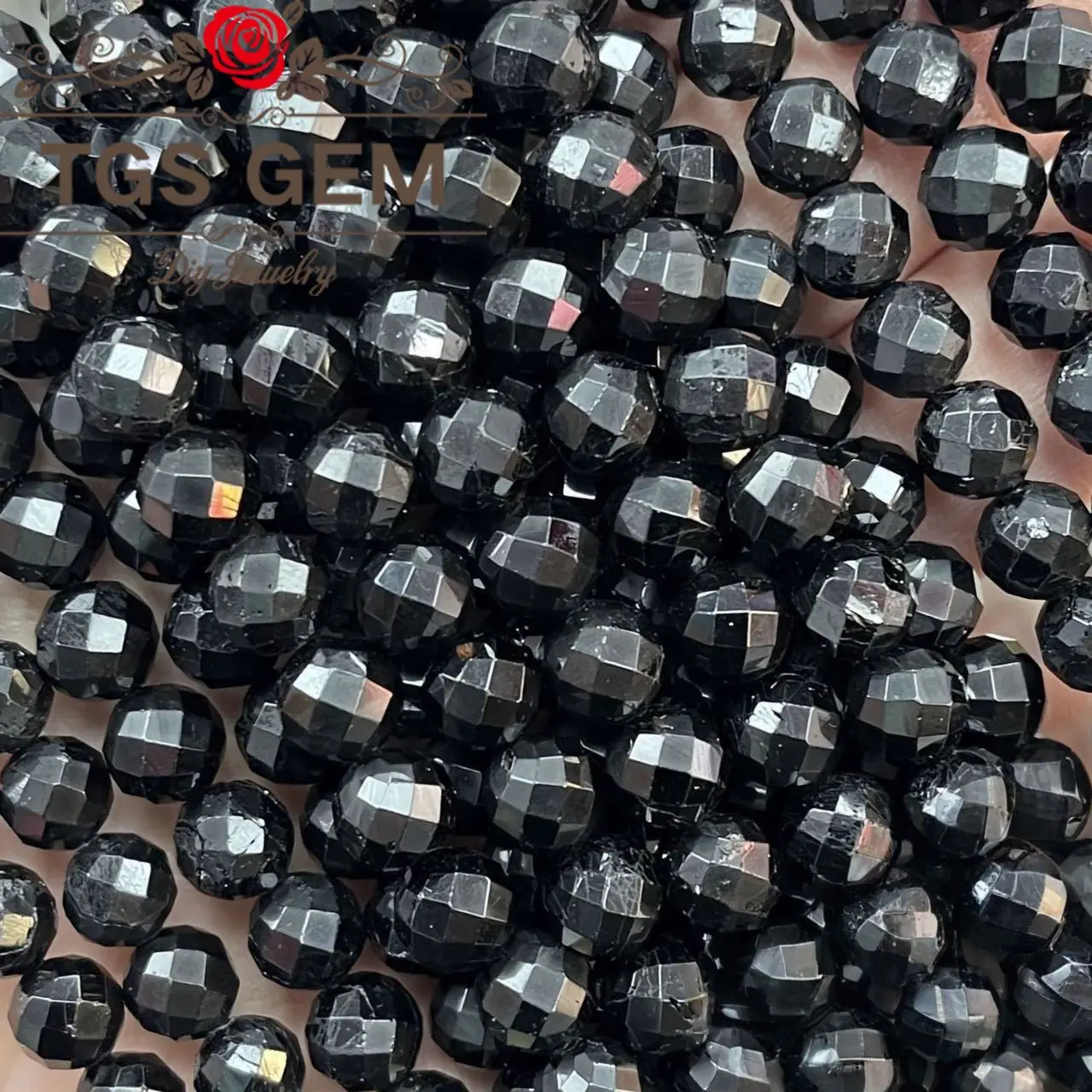 factory wholesale Engraved hard cut round bead natural AAA Titanium Hertz stone pattern small cut scattered DIY jewelry Hot
factory wholesale Engraved hard cut round bead natural AAA Titanium Hertz stone pattern small cut scattered DIY jewelry Hot