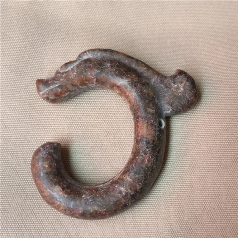 Antique Miscellaneous Red Mountain Culture Natural Aged Crafts Xiu Jade Dragon Hook Ornament High Ancient Jade Jade Pig Dragon
Antique Miscellaneous Red Mountain Culture Natural Aged Crafts Xiu Jade Dragon Hook Ornament High Ancient Jade Jade Pig Dragon