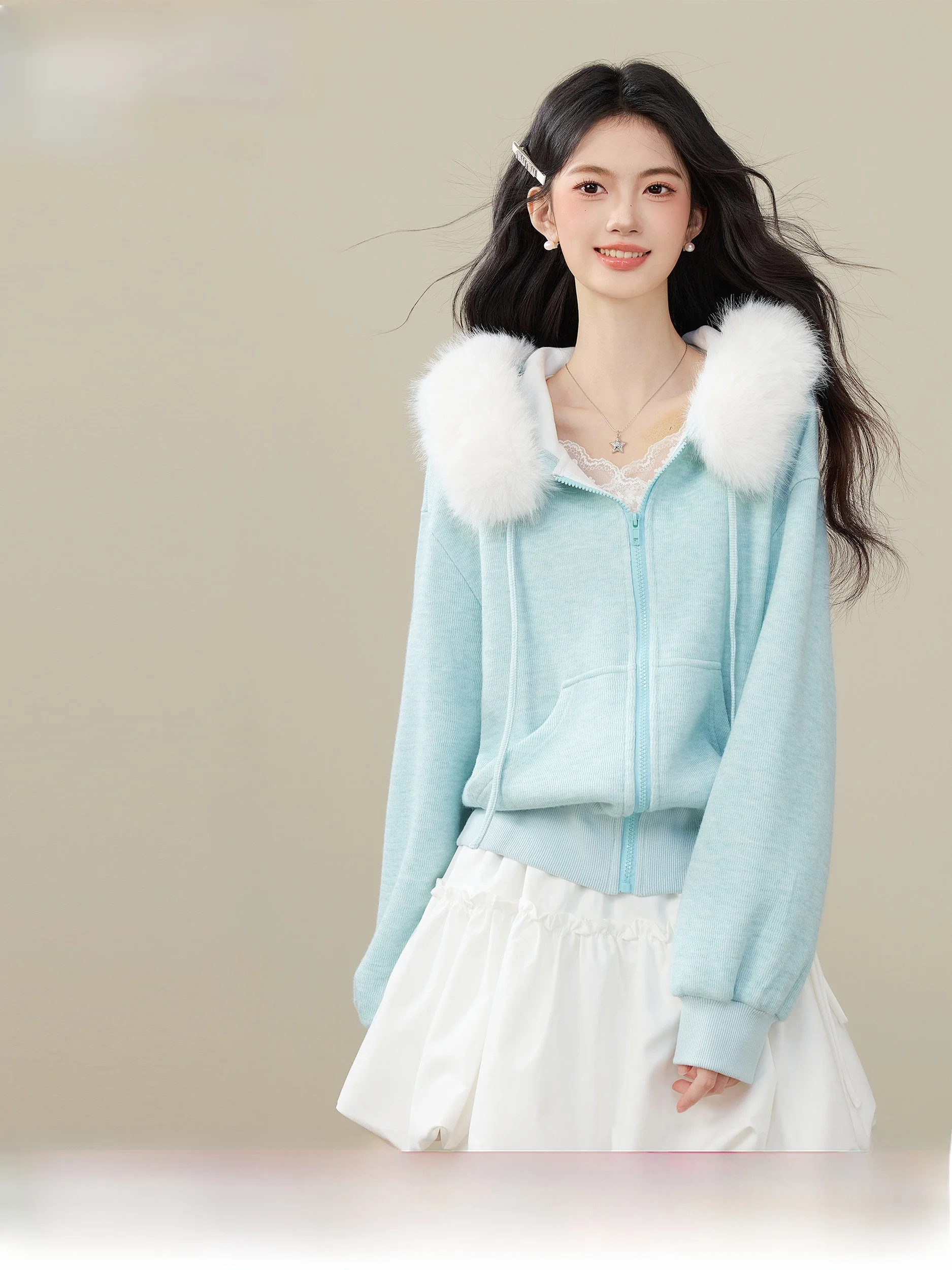 Lingjiu Thickened Hooded Zipper Jacket Women's Sweatshirt Outerwear Spring Warm Faux Fur Collar Slim Fit Short Style
Lingjiu Thickened Hooded Zipper Jacket Women's Sweatshirt Outerwear Spring Warm Faux Fur Collar Slim Fit Short Style