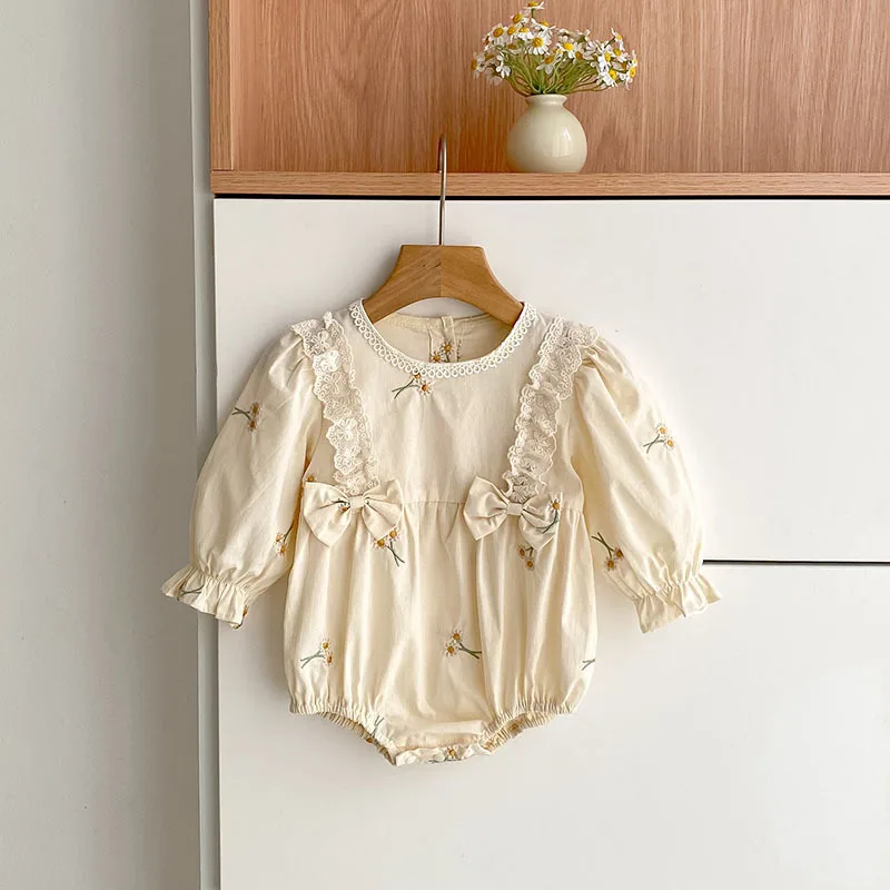 Spring and Autumn New Baby Girl Dress Infant Romper Long Sleeve Bow Embroidered Princess Dress for Girls
Spring and Autumn New Baby Girl Dress Infant Romper Long Sleeve Bow Embroidered Princess Dress for Girls
