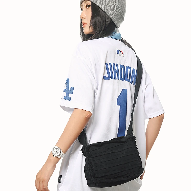 Small Canvas Women's Bag Designer Handbags Fashion Shoulder Crossbody Bag Vintage Eco Bag Korean Messenger Bag Y2K Satchel Chic
Small Canvas Women's Bag Designer Handbags Fashion Shoulder Crossbody Bag Vintage Eco Bag Korean Messenger Bag Y2K Satchel Chic