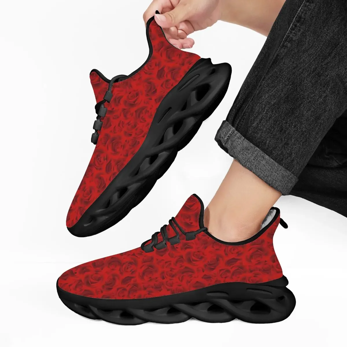 Two-color Soft-soled Sports Shoes Heart-shaped Pattern Design Large-sized Bottom Low-top Woven Mesh Surface Hollowed-out Design
Two-color Soft-soled Sports Shoes Heart-shaped Pattern Design Large-sized Bottom Low-top Woven Mesh Surface Hollowed-out Design