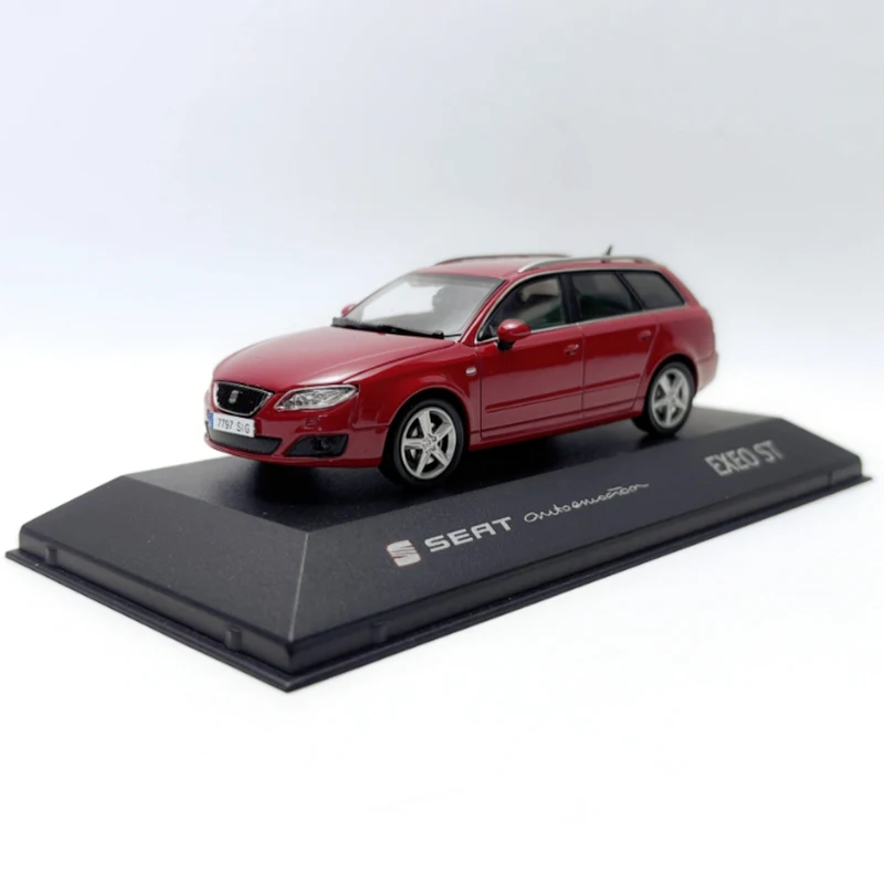 Schuco масштаб 1/43 сиденье EXEO ST литой под давлением сплав имитация модели автомобиля коллекция украшений статический дисплей праздничный подарок
Schuco масштаб 1/43 сиденье EXEO ST литой под давлением сплав имитация модели автомобиля коллекция украшений статический дисплей праздничный подарок