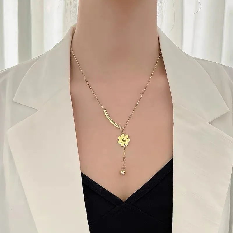 316L Stainless Steel Little Daisy Tassel Flower Pendant Necklace Gold Color Clavicle Chain Charm Textured Jewelry For Women Gift
316L Stainless Steel Little Daisy Tassel Flower Pendant Necklace Gold Color Clavicle Chain Charm Textured Jewelry For Women Gift