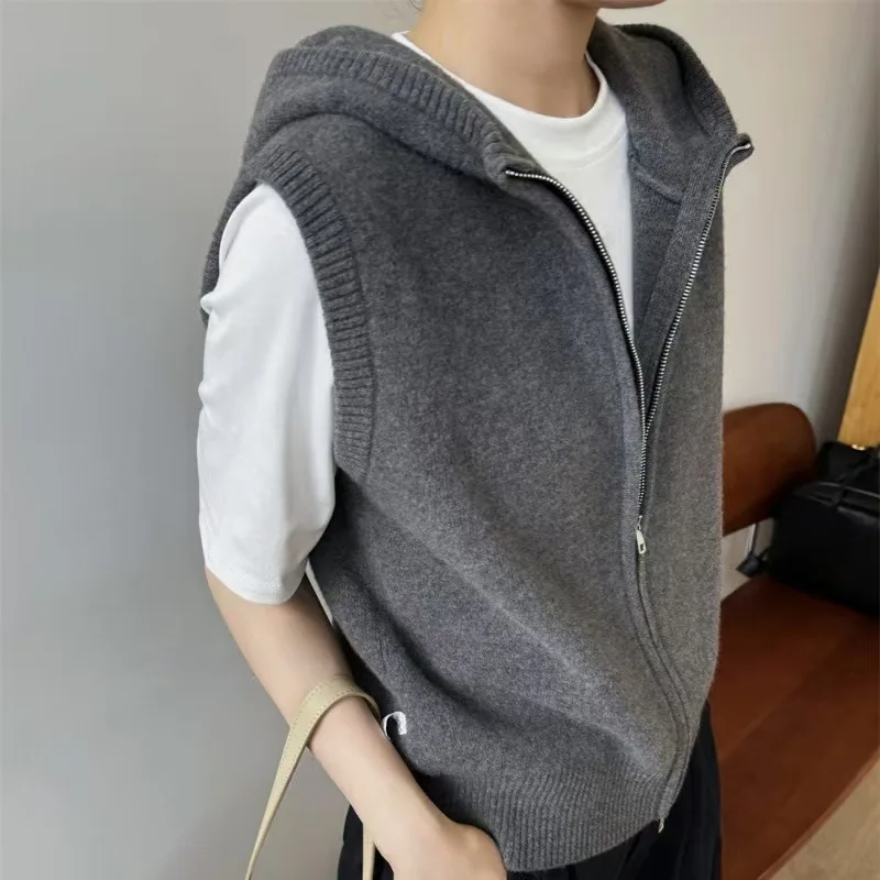 Hooded Zipper Knitted Vest Women, Wool Sweater, New Autumn And Winter Layered European Style Loose Sweater, Trendy Vest
Hooded Zipper Knitted Vest Women, Wool Sweater, New Autumn And Winter Layered European Style Loose Sweater, Trendy Vest