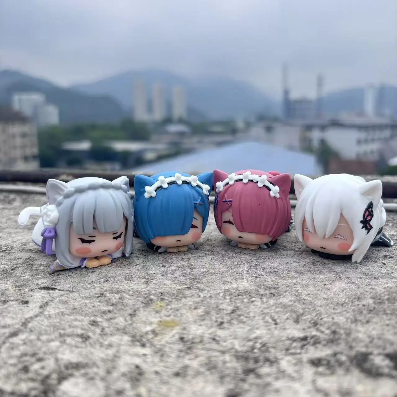 4pcs/set Re:Zero − Starting Life in Another World Rem Ram Emilia Cute Figure Toys
4pcs/set Re:Zero − Starting Life in Another World Rem Ram Emilia Cute Figure Toys