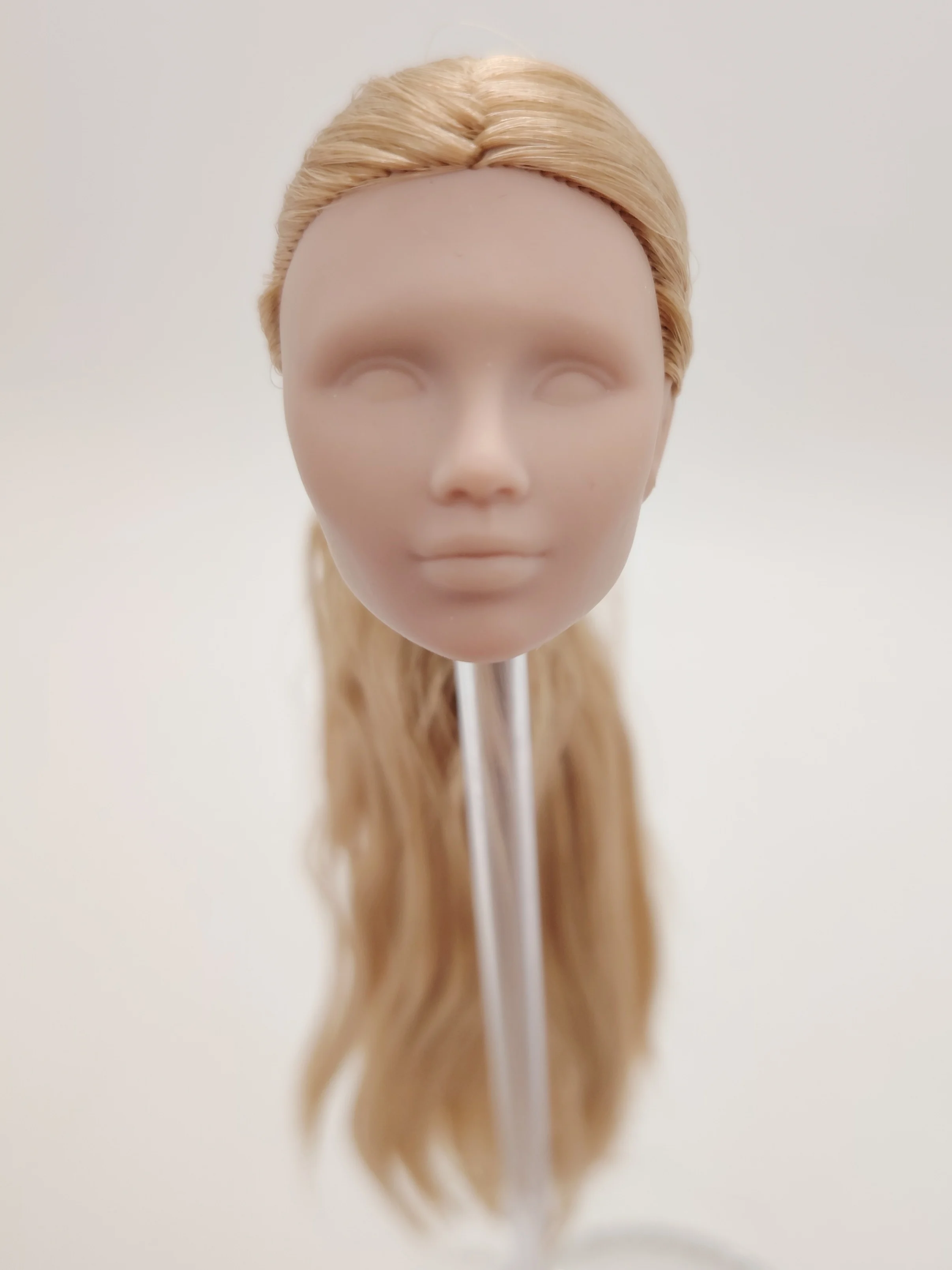 Fashion Royalty Fabiana Diaz Blonde Hair Blank Face 1/6 Scale Female Japan Skin Doll Head
Fashion Royalty Fabiana Diaz Blonde Hair Blank Face 1/6 Scale Female Japan Skin Doll Head