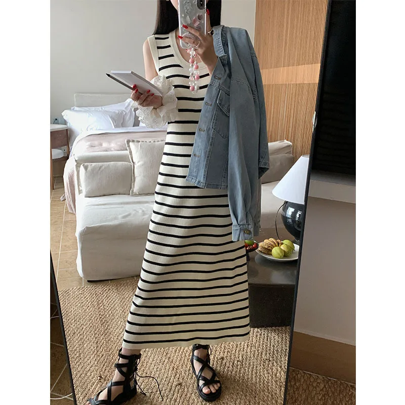 Summer White Long Dresses for Women Sleeveless Spaghetti Strap Sexy Slit Dress 2024 New Fashion Slim Dress for Women Y2k Dress
Summer White Long Dresses for Women Sleeveless Spaghetti Strap Sexy Slit Dress 2024 New Fashion Slim Dress for Women Y2k Dress