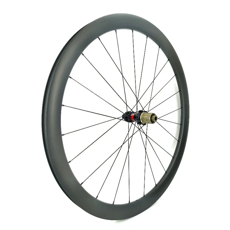 700C 40mm depth road bike disc brakes carbon wheel 27 width tubeless gravel carbon wheel pair with middle
700C 40mm depth road bike disc brakes carbon wheel 27 width tubeless gravel carbon wheel pair with middle