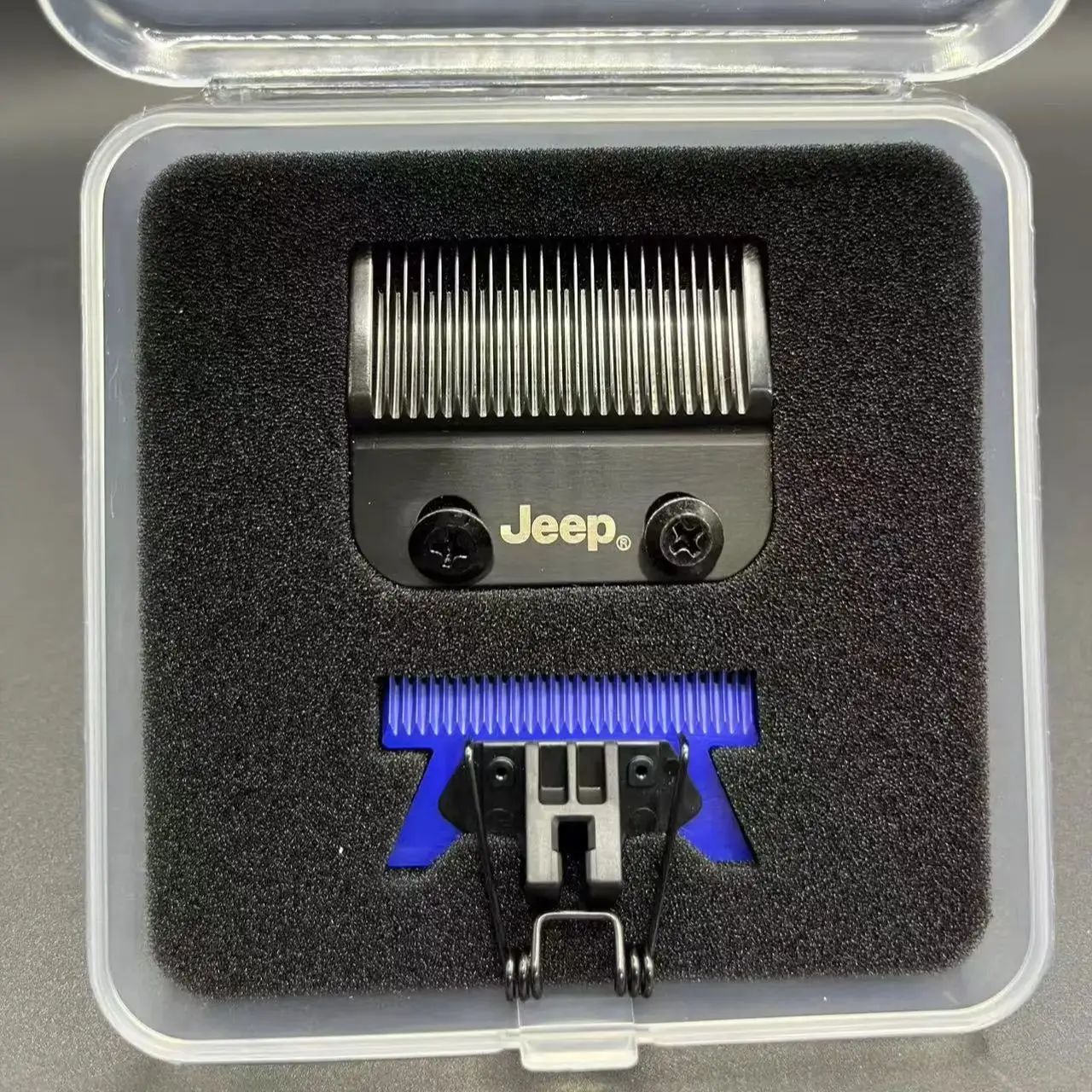 Лезвие H1 подходит для машинки для стрижки волос Jeep H1, оригинальное сверло DLC из высокоуглеродистой стали в сборе для VRG-V001 V-990
Лезвие H1 подходит для машинки для стрижки волос Jeep H1, оригинальное сверло DLC из высокоуглеродистой стали в сборе для VRG-V001 V-990