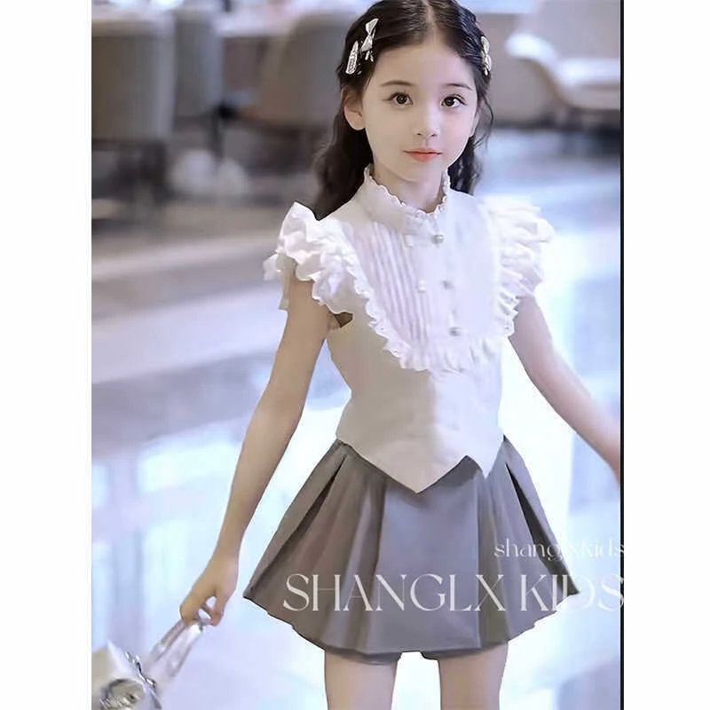 Girls' Summer Suit2026New style flutter-sleeve top and pleated skirt children's college-style big kid outfit
Girls' Summer Suit2026New style flutter-sleeve top and pleated skirt children's college-style big kid outfit