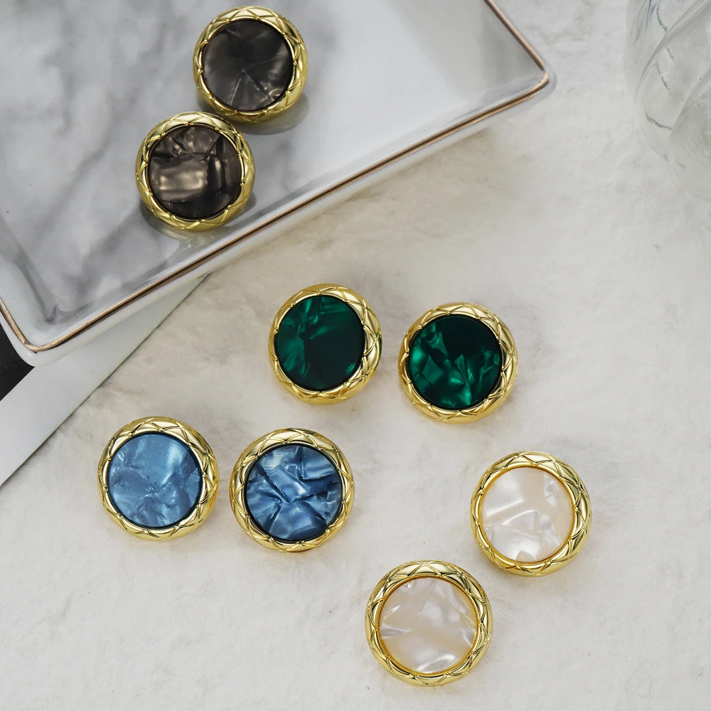 KISSWIFE 1 Pair Vintage Green Enamel Earrings For Women Gold Color Round Stud Earrings Elegant Female Charm Jewelry Party Gifts
KISSWIFE 1 Pair Vintage Green Enamel Earrings For Women Gold Color Round Stud Earrings Elegant Female Charm Jewelry Party Gifts