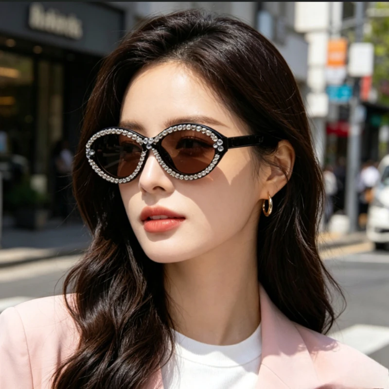 European and American Fashion Cat Eye Colorful Big Diamond Glasses Summer Traveling Glasses Fishiong Eriving Shades Eyewear
European and American Fashion Cat Eye Colorful Big Diamond Glasses Summer Traveling Glasses Fishiong Eriving Shades Eyewear