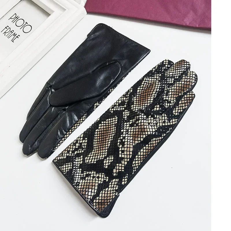 New Women Fashion Keep Warm Autumn And Winter Black Serpentine High Quality Sheepskin Genuine Leather Gloves
New Women Fashion Keep Warm Autumn And Winter Black Serpentine High Quality Sheepskin Genuine Leather Gloves