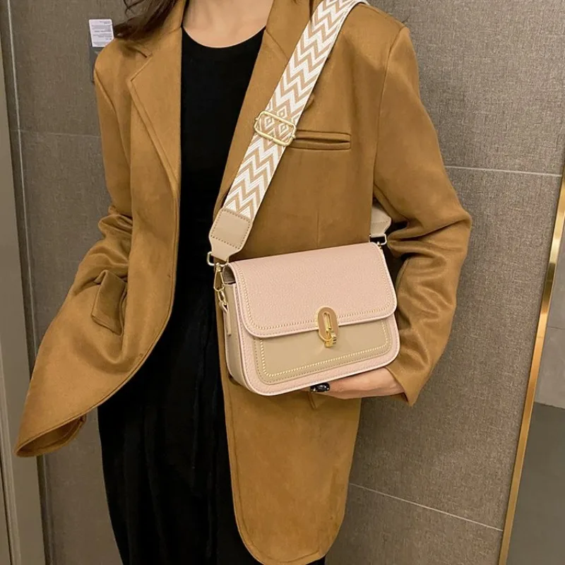 Chic Trendy Diaper Bags For Women Designer Leather Crossbody Bag Vintage Shoulder Bag Elegant Large Capacity Fashion Tote
Chic Trendy Diaper Bags For Women Designer Leather Crossbody Bag Vintage Shoulder Bag Elegant Large Capacity Fashion Tote