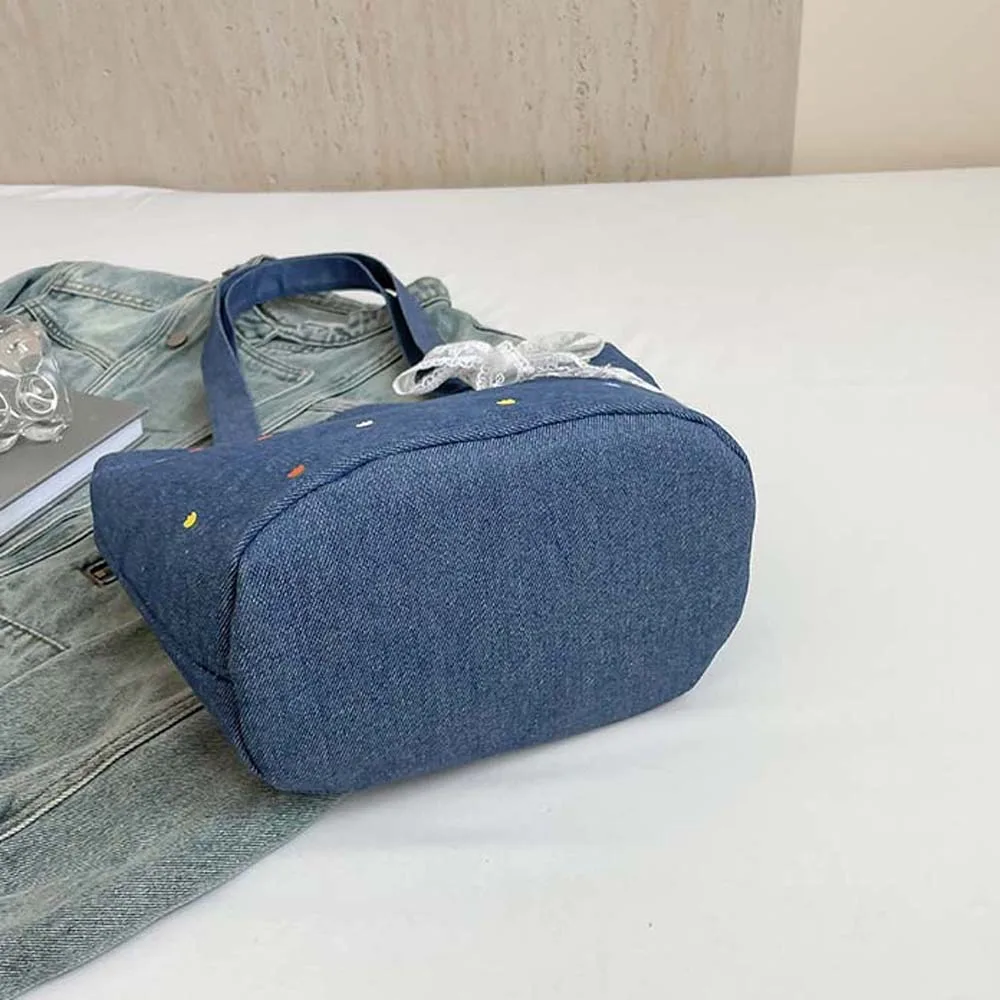 Retro Denim Bucket Bag Lace Ribbon Underarm Pouch Women Bucket Handbag Polyester Large Capacity Embroidery Shoulder Bag Shopping
Retro Denim Bucket Bag Lace Ribbon Underarm Pouch Women Bucket Handbag Polyester Large Capacity Embroidery Shoulder Bag Shopping