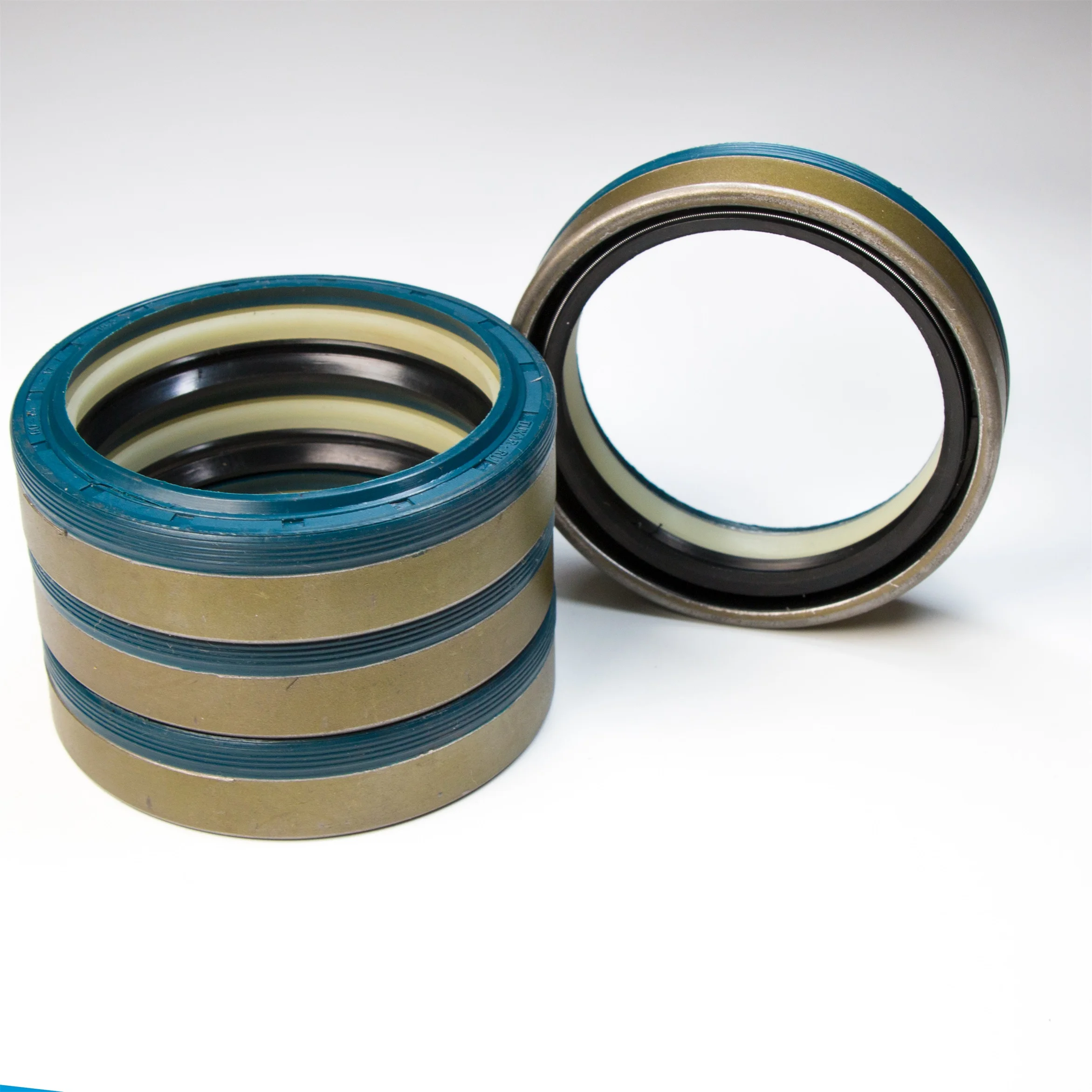 Tractors rubber shaft seal 45x60x16/45*60*16 OEM 12014977B COMBI SF8 ISO 9001:2008
Tractors rubber shaft seal 45x60x16/45*60*16 OEM 12014977B COMBI SF8 ISO 9001:2008
