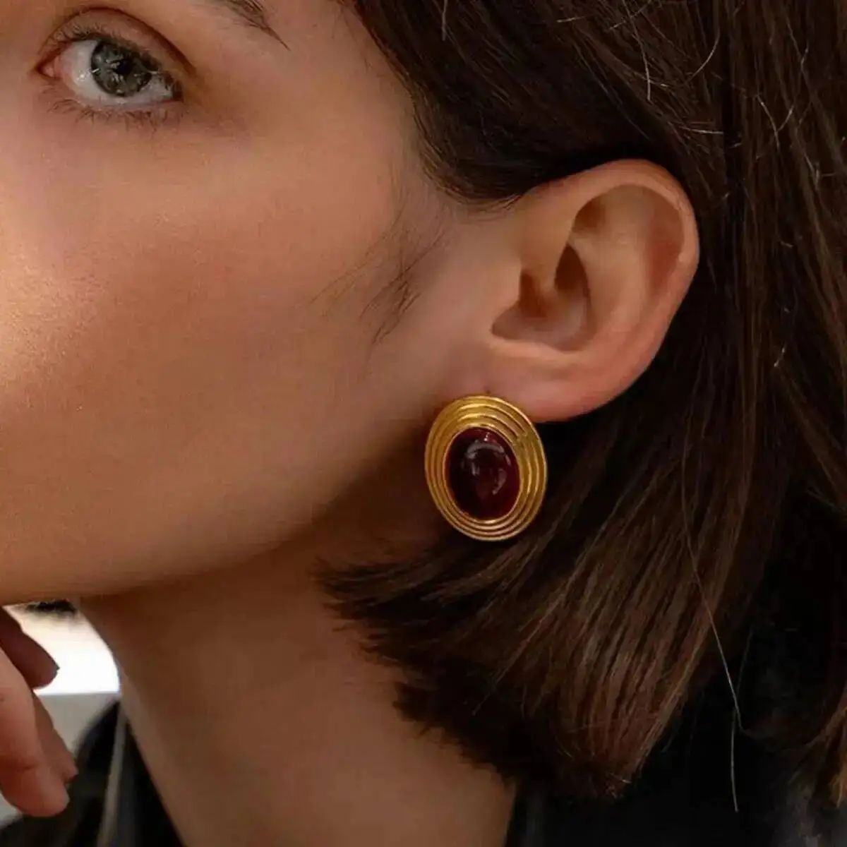KunJoe Vintage Oval PVD 18K Gold Plated Stainless Steel Stud Earrings Women Exquisite Geometric Waterproof Earring Daily Jewelry
KunJoe Vintage Oval PVD 18K Gold Plated Stainless Steel Stud Earrings Women Exquisite Geometric Waterproof Earring Daily Jewelry