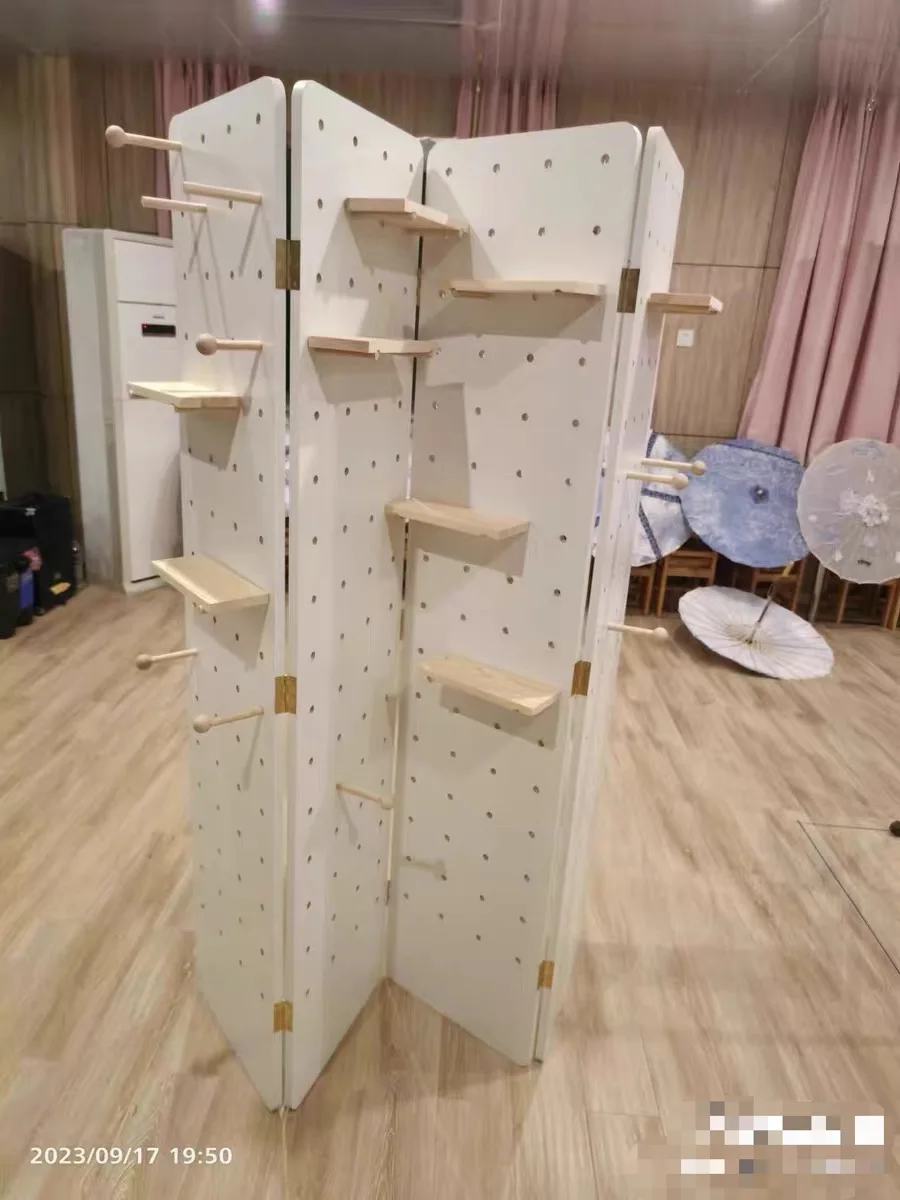Living room wooden screen folding partition hole board blocking decoration office custom vertical folding screen punching free
Living room wooden screen folding partition hole board blocking decoration office custom vertical folding screen punching free