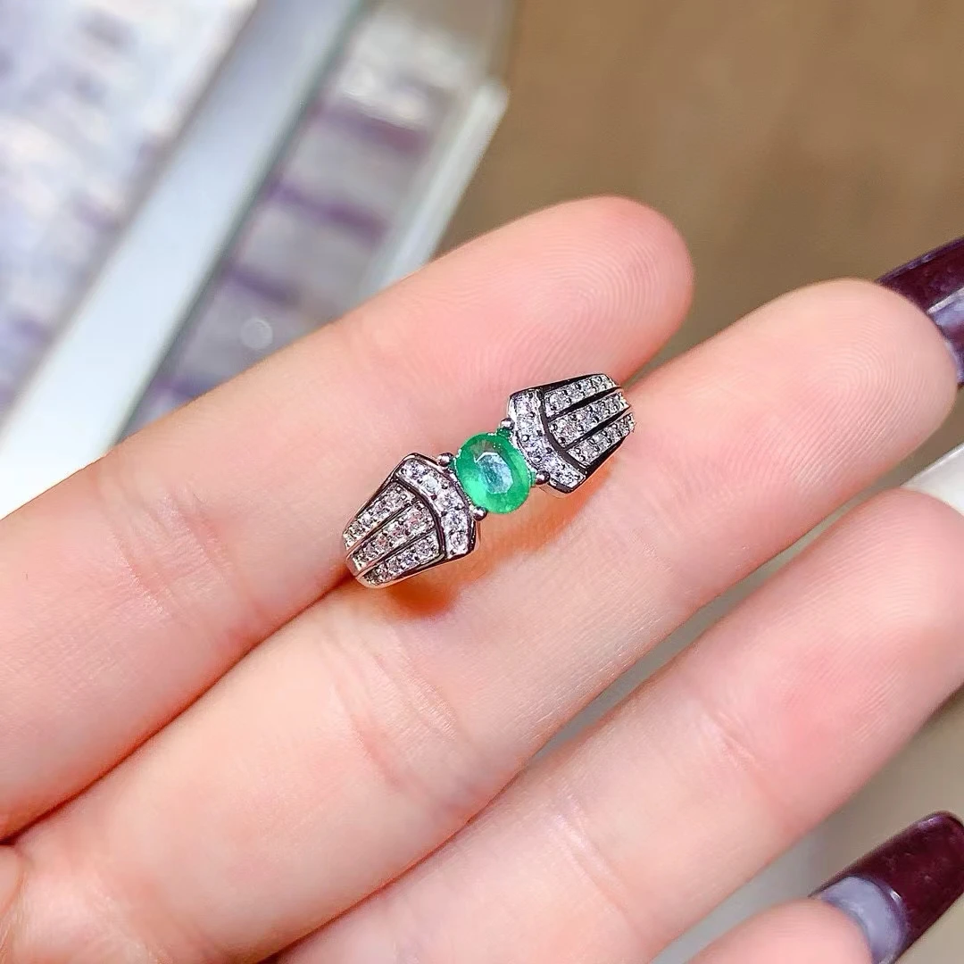 KJJEAXCMY Fine Jewelry S925 Pure Silver Inlaid Natural Emerald Women's Ring High Clarity Gems Support Testing New Year's Gift
KJJEAXCMY Fine Jewelry S925 Pure Silver Inlaid Natural Emerald Women's Ring High Clarity Gems Support Testing New Year's Gift