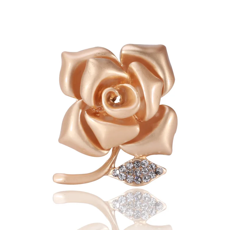 Ladies Fashion Rhinestone Matte Gold Rose Brooch Flower Pin Silk Scarf Buckle Accessories Wedding Party Accessories
Ladies Fashion Rhinestone Matte Gold Rose Brooch Flower Pin Silk Scarf Buckle Accessories Wedding Party Accessories