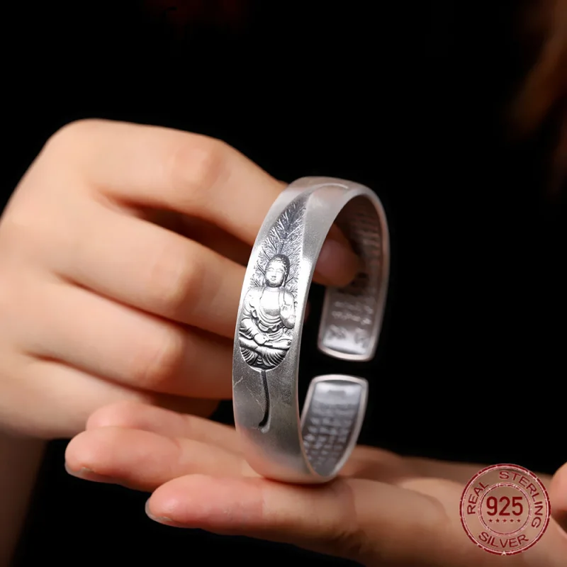True Pure 999 Foot Silver Single Leaf Bodhi Lotus Heart Sutra Wide Version 1.4CM Thai Silver Retro Women's Open Bracelet
True Pure 999 Foot Silver Single Leaf Bodhi Lotus Heart Sutra Wide Version 1.4CM Thai Silver Retro Women's Open Bracelet