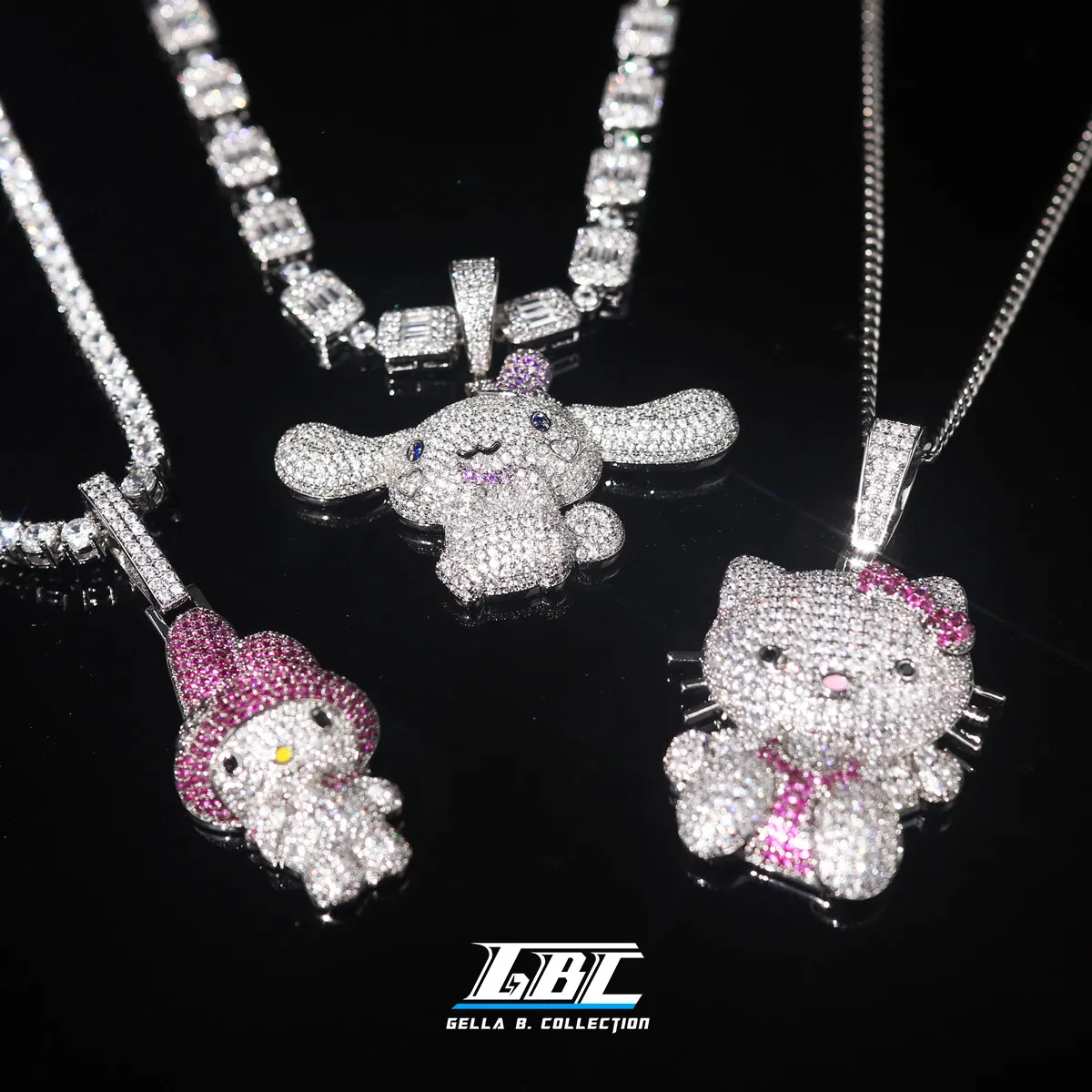 New Kawaii Sanrio Hello Kitty Necklace Full Drill Pendant Hip-Hop Collarbone Chain Women Sparkling Crystal Cute Birthday Gift
New Kawaii Sanrio Hello Kitty Necklace Full Drill Pendant Hip-Hop Collarbone Chain Women Sparkling Crystal Cute Birthday Gift