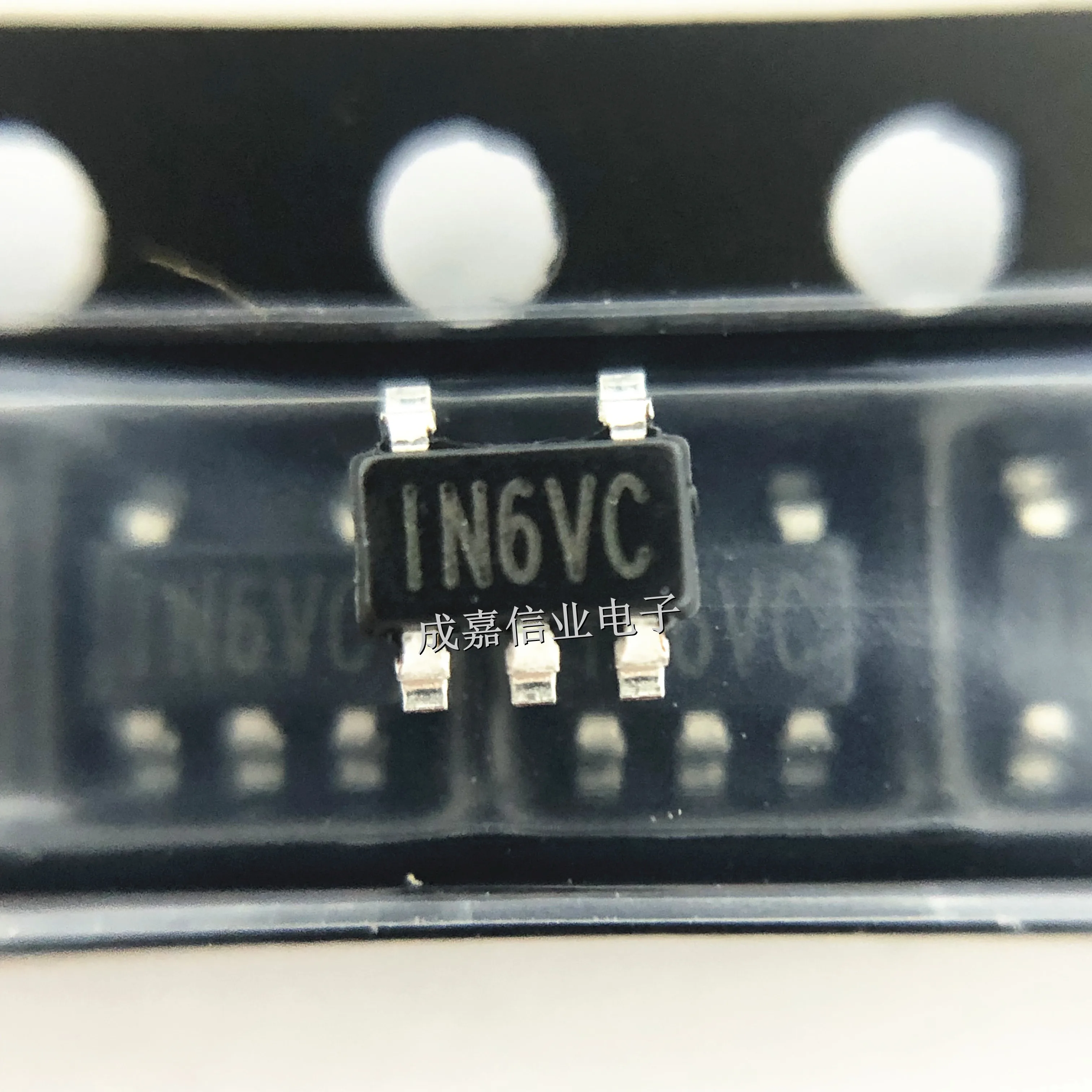 10pcs/Lot MP3302DJ-LF-Z SOT-23-5 MARKING;IN6 LED Lighting Driver ICs 1.3A, 1.3MHz WLED Driver
10pcs/Lot MP3302DJ-LF-Z SOT-23-5 MARKING;IN6 LED Lighting Driver ICs 1.3A, 1.3MHz WLED Driver