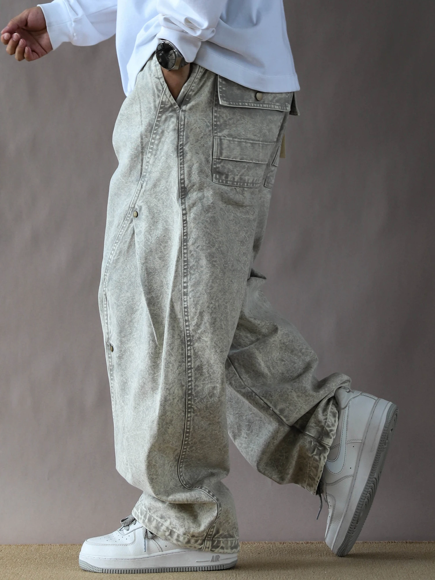 Мужские повседневные брюки в американском ретро-стиле, свободные прямые хлопковые брюки, весенне-осенние, новые, длинные
Мужские повседневные брюки в американском ретро-стиле, свободные прямые хлопковые брюки, весенне-осенние, новые, длинные