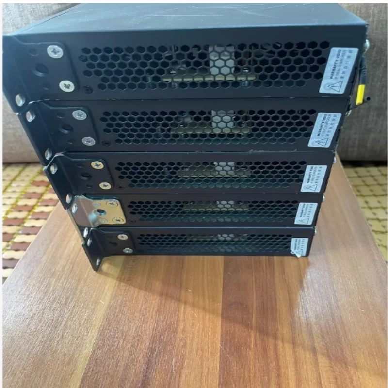 Новый оригинальный коммутатор S5500V2-28C-EI【Трихуровневый управляемый/24 портами Gigabit Power+4 порта 10 Гбит/с Оптический】.
Новый оригинальный коммутатор S5500V2-28C-EI【Трихуровневый управляемый/24 портами Gigabit Power+4 порта 10 Гбит/с Оптический】.