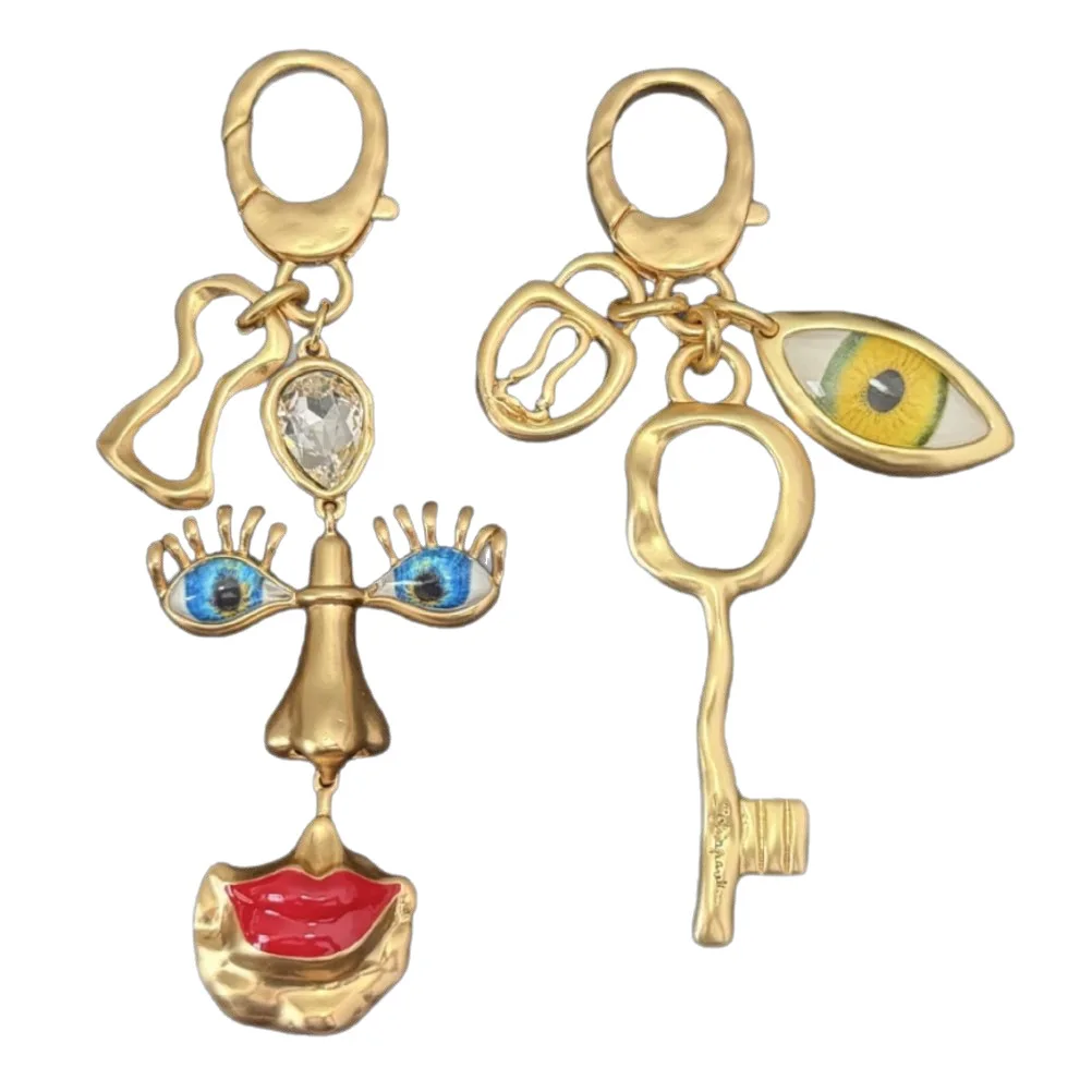 High Quality Facial Feature Series Keychain Brass Bag Pendant Charm Personalized Fashion Party Jewelry Gift
High Quality Facial Feature Series Keychain Brass Bag Pendant Charm Personalized Fashion Party Jewelry Gift