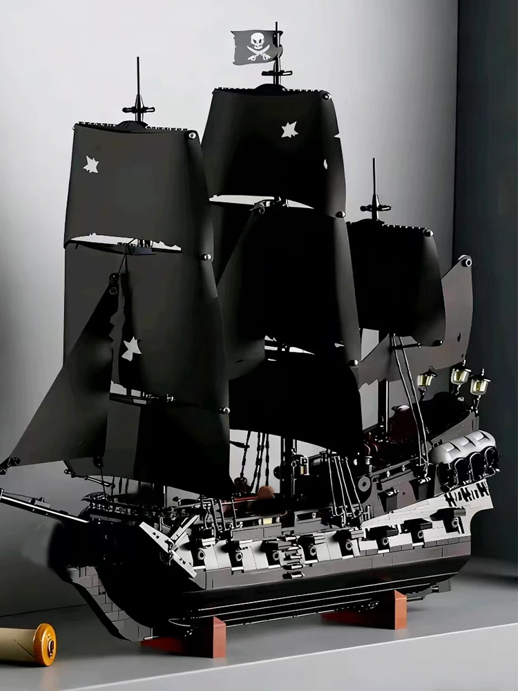 Конструктор «Пиратский корабль»: сборная модель «Черная жемчужина» капитана Джека, 2864 детали
Конструктор «Пиратский корабль»: сборная модель «Черная жемчужина» капитана Джека, 2864 детали