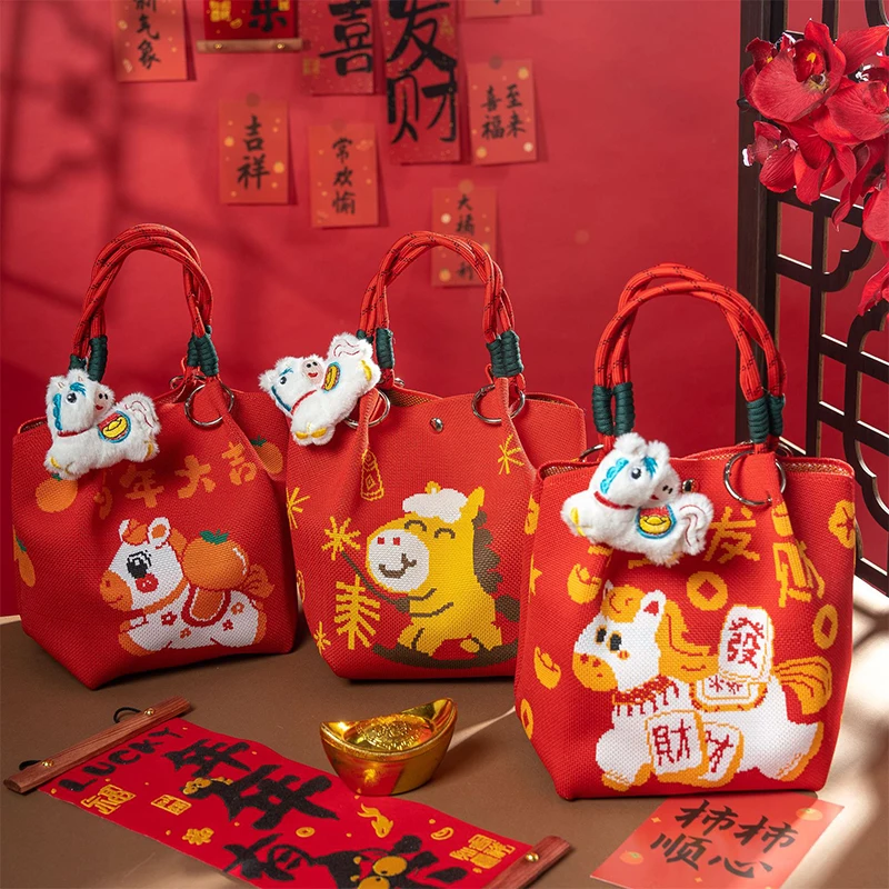 New 2026 Horse Year Cartoon Mascot Pony Knitted Bucket Bag For Women Fashion Large Capacity Portable Handbag New Year Gift
New 2026 Horse Year Cartoon Mascot Pony Knitted Bucket Bag For Women Fashion Large Capacity Portable Handbag New Year Gift