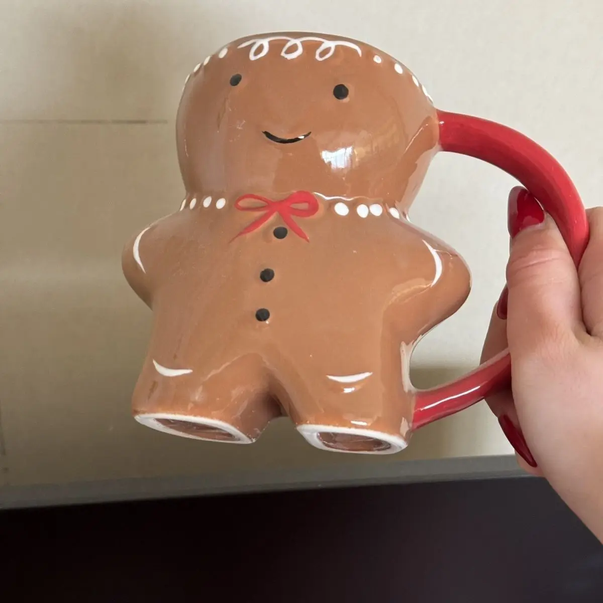 Ceramic gingerbread creative water cute cartoon couple underglaze coffee mug popular cup gift
Ceramic gingerbread creative water cute cartoon couple underglaze coffee mug popular cup gift