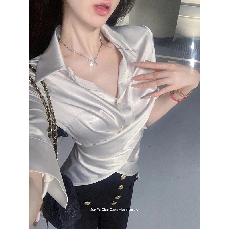Spring Simplicity Office Lady Solid Color Polo Collar Long Sleeve Satin Shirts Women Fashion Temperament All-match Trend Tops
Spring Simplicity Office Lady Solid Color Polo Collar Long Sleeve Satin Shirts Women Fashion Temperament All-match Trend Tops