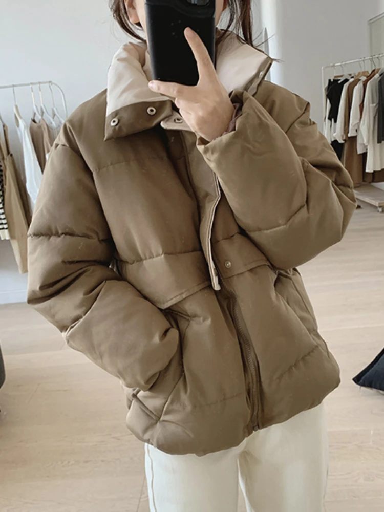2023 Women's Winter Jacket Streetwear Polyester Zipper Straight 3 Solid Color Padded Coat Warm Femme Parkas Black Women Clothing
2023 Women's Winter Jacket Streetwear Polyester Zipper Straight 3 Solid Color Padded Coat Warm Femme Parkas Black Women Clothing