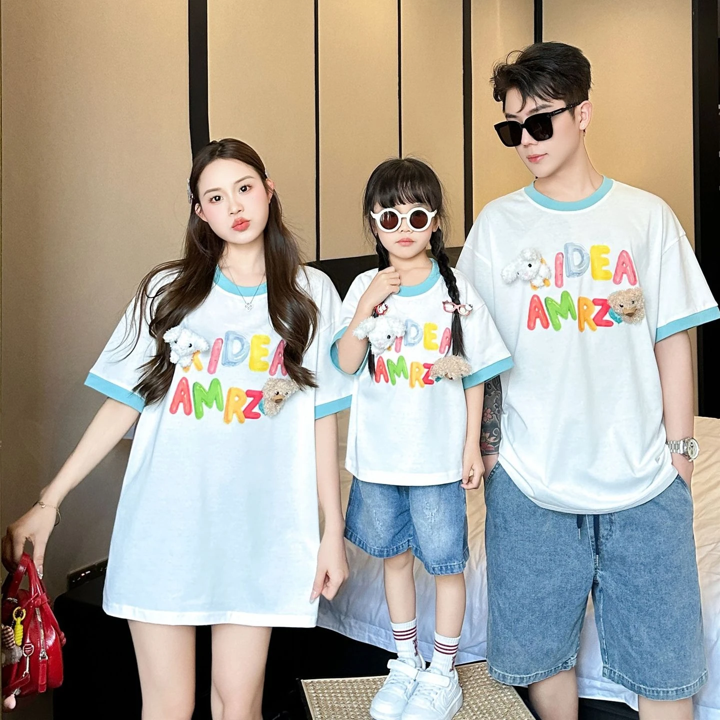 Family Cotton Short Sleeve T Shirts Father Mother and Son Daughter Matching Tees Shirt Baby Romper Korean Parent-child Clothes
Family Cotton Short Sleeve T Shirts Father Mother and Son Daughter Matching Tees Shirt Baby Romper Korean Parent-child Clothes
