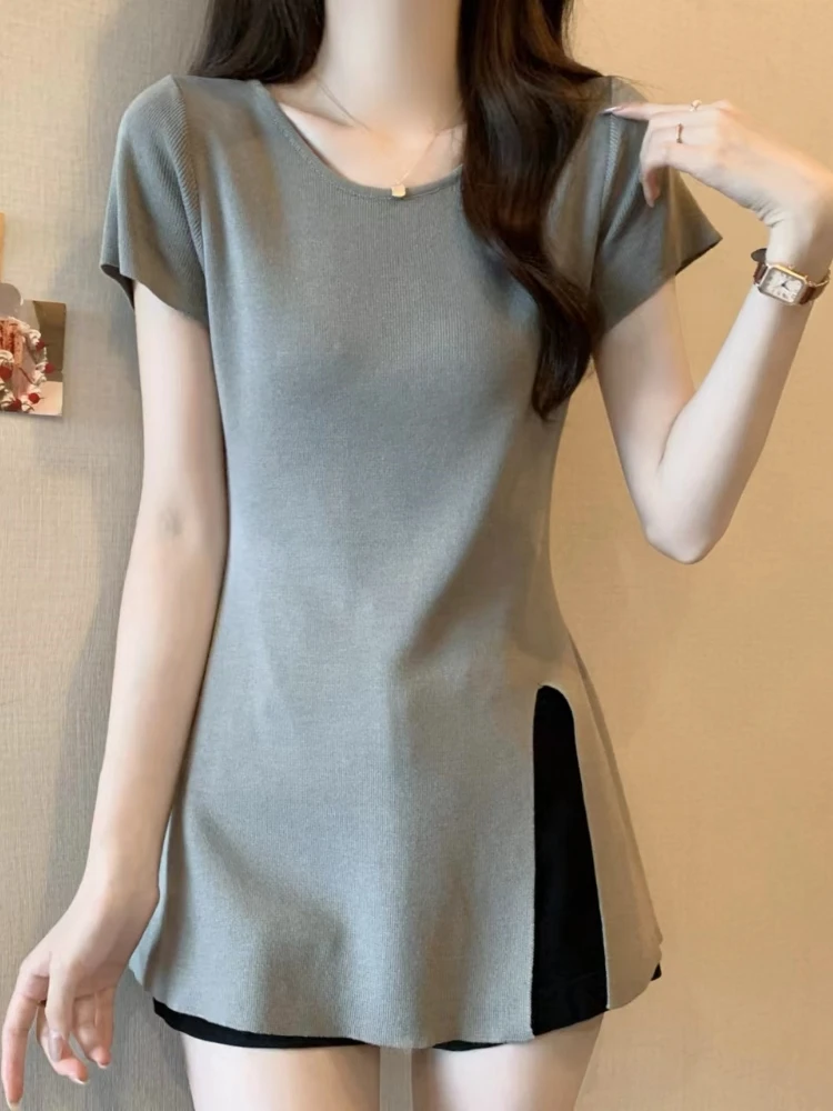 Slimming Mid-Length Short-Sleeve T-Shirt for Women Summer Base Layer with Slit Creative Korean Style Loose Fit round Neck
Slimming Mid-Length Short-Sleeve T-Shirt for Women Summer Base Layer with Slit Creative Korean Style Loose Fit round Neck