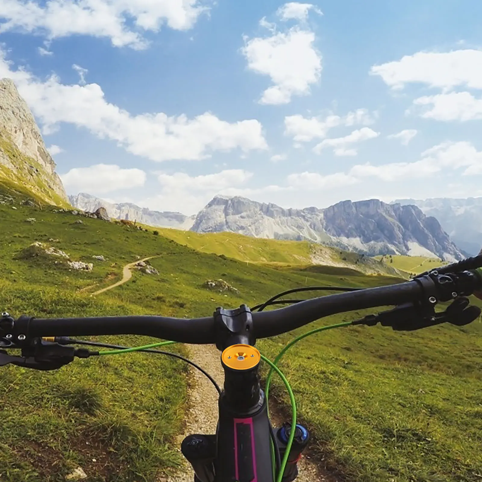 2Pcs Bike Headset Cap Aluminum Alloy Bicycle Bowl Cover Sturdy Stem Cap Compatible for Garmin Convenient Installation
2Pcs Bike Headset Cap Aluminum Alloy Bicycle Bowl Cover Sturdy Stem Cap Compatible for Garmin Convenient Installation