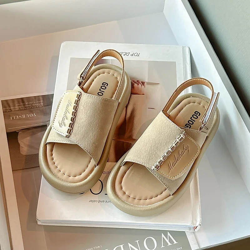 2023 детские летние сандалии, новая повседневная пляжная обувь для девочек, модные нескользящие детские универсальные школьные сандалии на плоской подошве с открытым носком для девочек
2023 детские летние сандалии, новая повседневная пляжная обувь для девочек, модные нескользящие детские универсальные школьные сандалии на плоской подошве с открытым носком для девочек