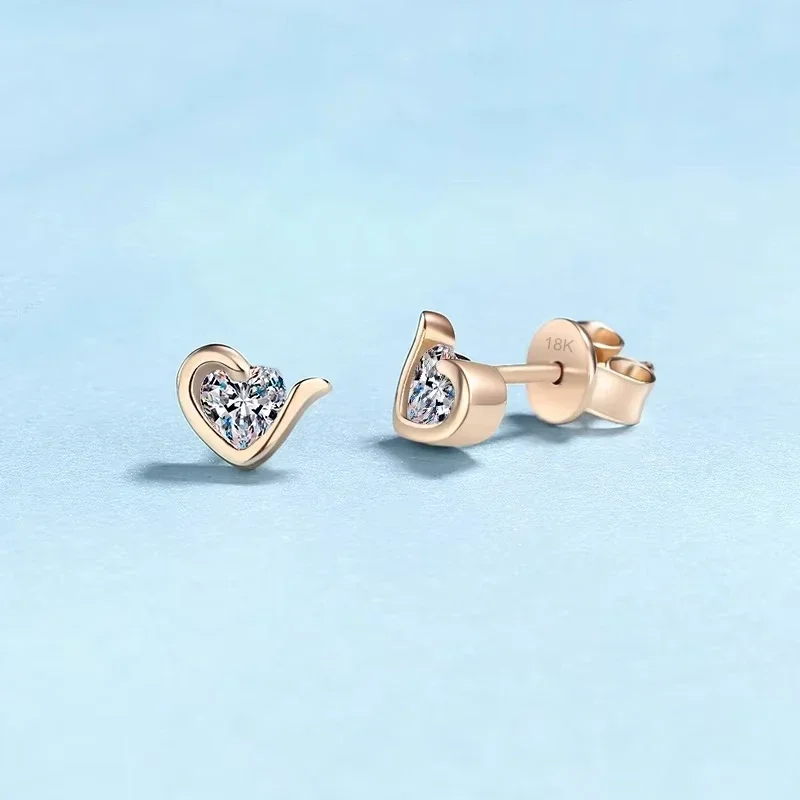 Heart Style 18K Rose Gold Stud Earrings for Women Moissanite Diamond 0.6ct Daughter Birthday Gift Fine Jewelry Girl Engagement
Heart Style 18K Rose Gold Stud Earrings for Women Moissanite Diamond 0.6ct Daughter Birthday Gift Fine Jewelry Girl Engagement