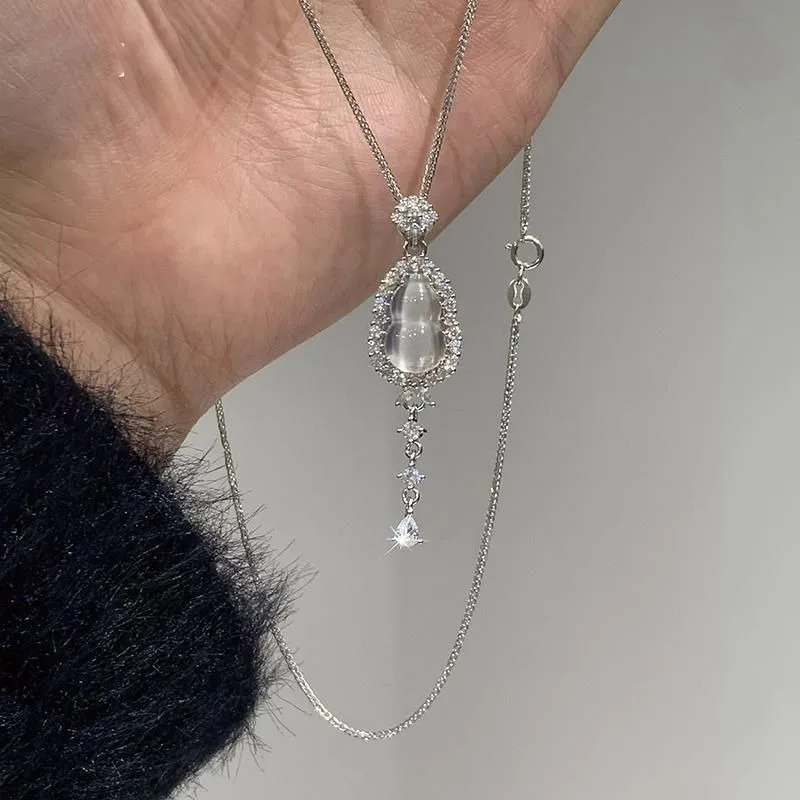 Подвеска из стерлингового серебра 925 пробы, новый китайский халцедон, тыква с кисточками, регулируемая цепочка на ключицу, изысканный минималистичный подарок
Подвеска из стерлингового серебра 925 пробы, новый китайский халцедон, тыква с кисточками, регулируемая цепочка на ключицу, изысканный минималистичный подарок