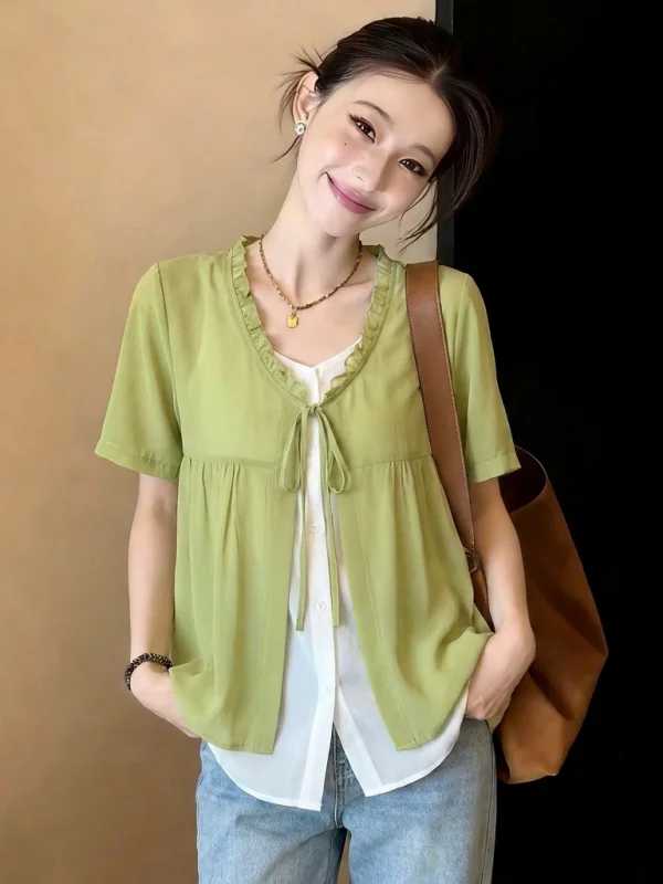 Green V-Neck Shirt Women's plus Size Summer New Style Korean Version Loose Fit Short Sleeve Commute Style Forest System Top
Green V-Neck Shirt Women's plus Size Summer New Style Korean Version Loose Fit Short Sleeve Commute Style Forest System Top