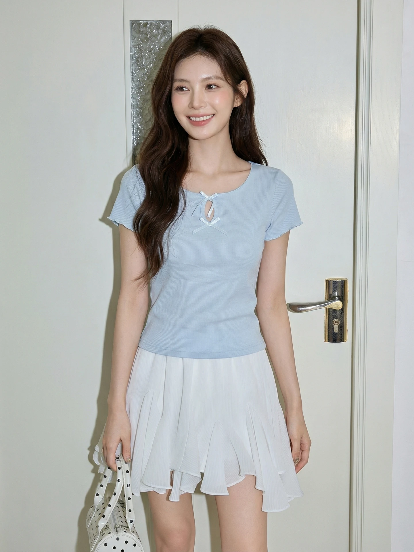 Blue Hollow out round Neck T-Shirt with Knot Short Sleeve Women's Slim Fit Summer New Style Korean Style Top
Blue Hollow out round Neck T-Shirt with Knot Short Sleeve Women's Slim Fit Summer New Style Korean Style Top